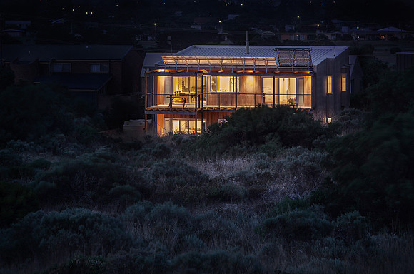 Commercial category - Goolwa House for Grieve Gillett Architects